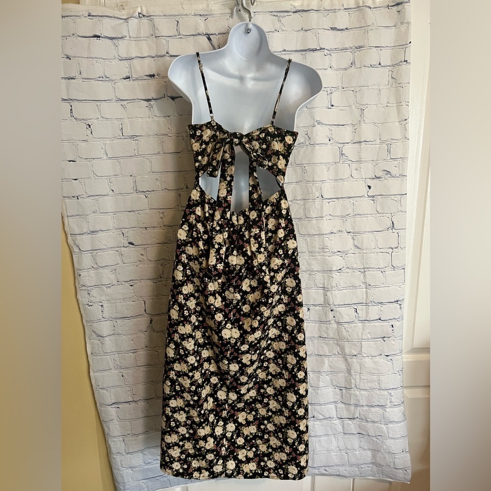 NWT forever 21 black midi floral dress tie back adjustable straps Small - Picture 4 of 7